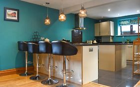 Larpool Mews