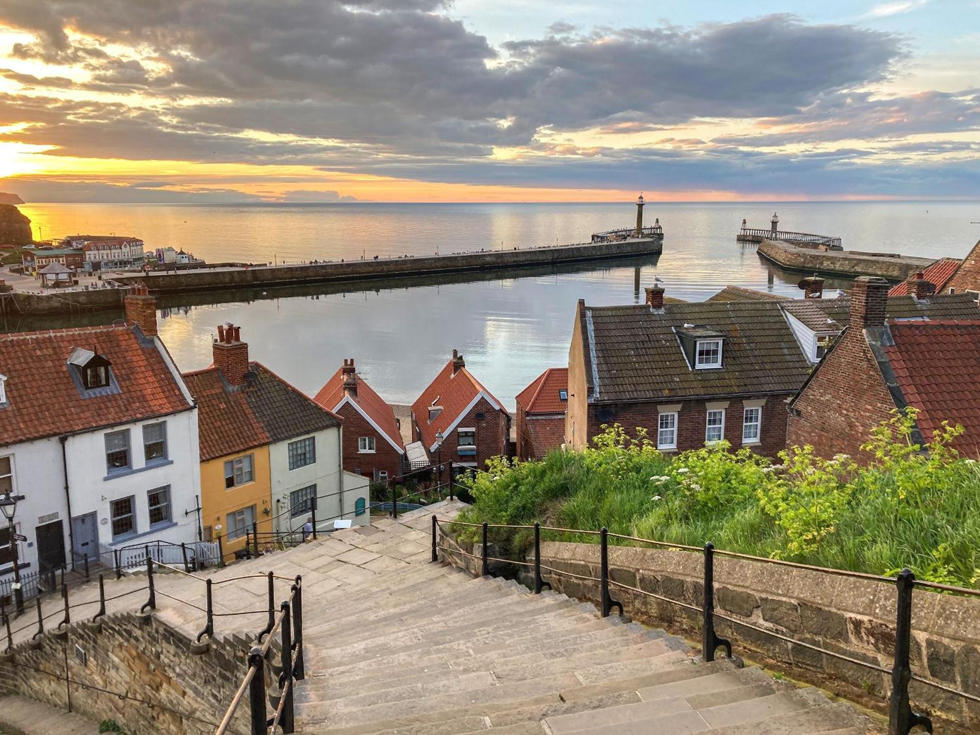 Larpool Mews Villa Whitby Exterior photo